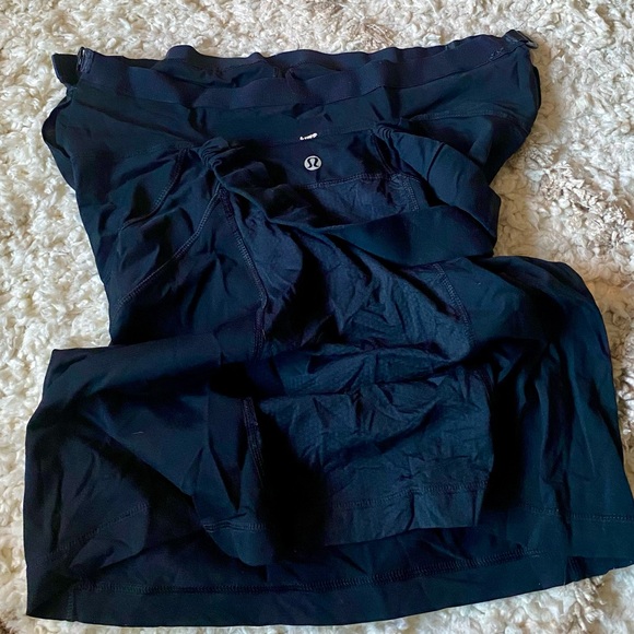 Lululemon 2-in-1 Tank - Picture 4 of 5